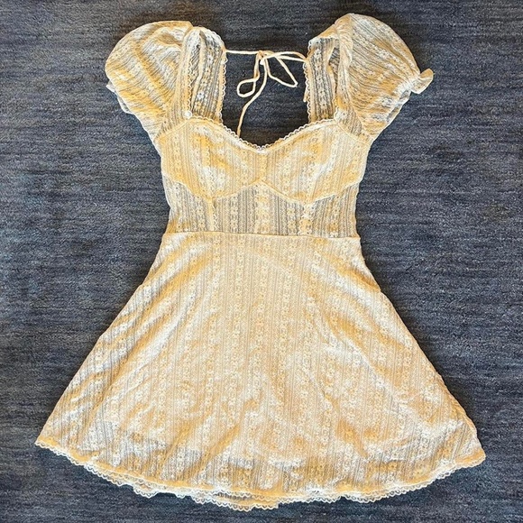 Urban Outfitters Women's Lace Mini Dress in Cream - Picture 2 of 4